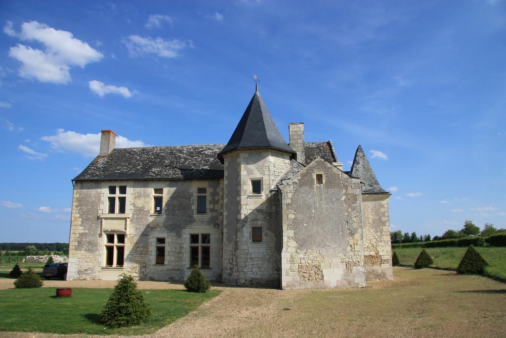 Louerre Manoir Du Bois Noblet Bed & Breakfast エクステリア 写真