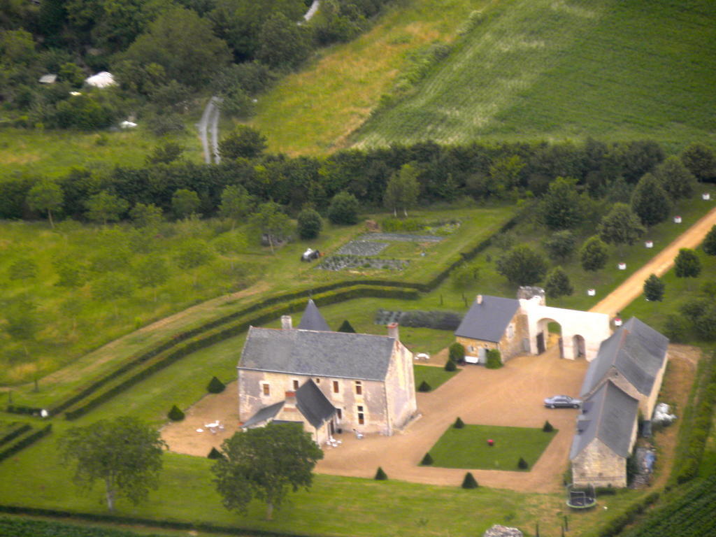 Louerre Manoir Du Bois Noblet Bed & Breakfast エクステリア 写真