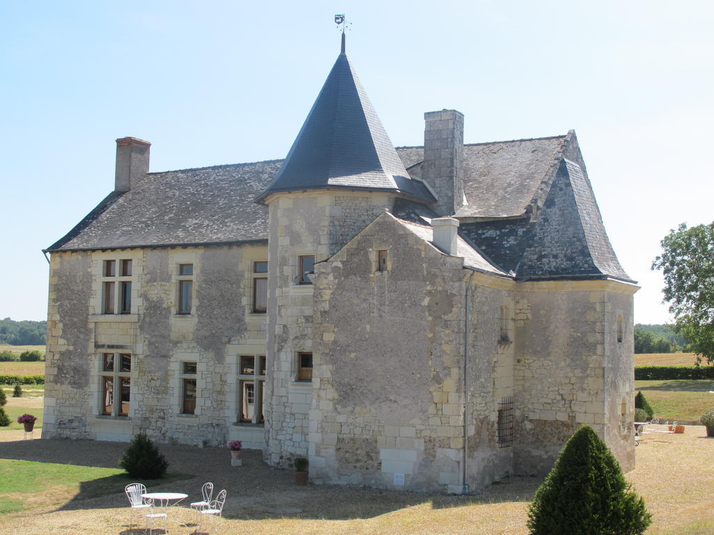 Louerre Manoir Du Bois Noblet Bed & Breakfast エクステリア 写真