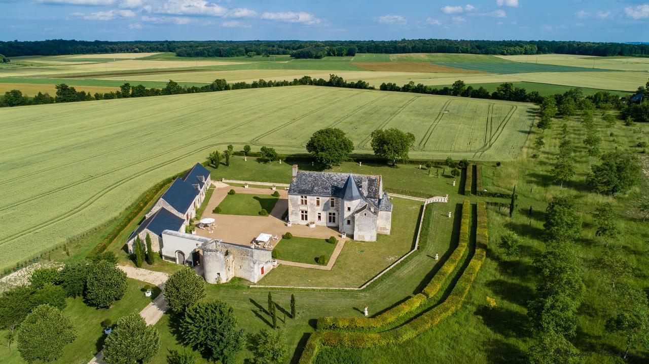 Louerre Manoir Du Bois Noblet Bed & Breakfast エクステリア 写真